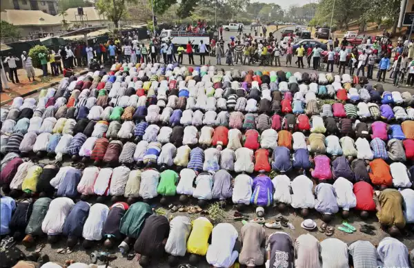 Panic As Man Slumps And Dies After Observing Eid Prayers In Kano