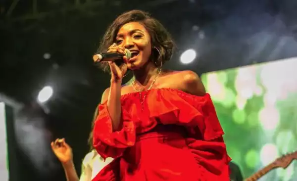 Singer Simi Reacts As NCC Moves To Block Sim Cards Not Registered On NIN