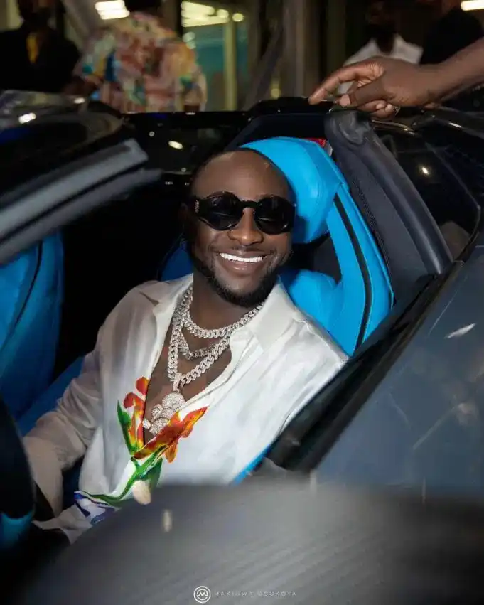 night out like this cost me N12.5M” – Davido brags as he reveals reason for announcement