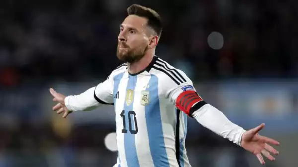 Lionel Messi names the best defender in the world