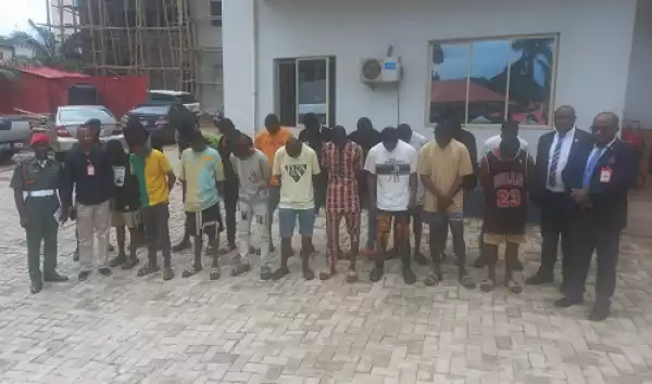 EFCC Arrests 35 Yahoo Boys In Ibadan (Photo)
