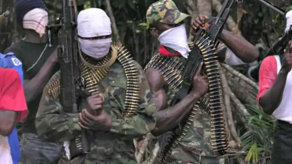 Panic As Gunmen Invade Ogun Community, Shoot Six Persons