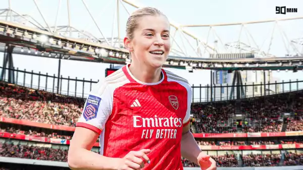 Arsenal sign Alessia Russo on free transfer after Man Utd exit