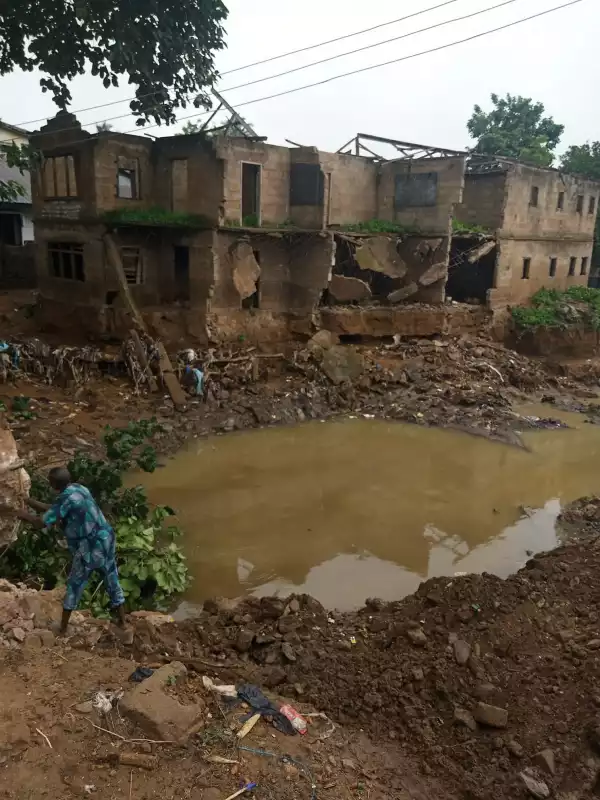 Two policemen drown while chasing weed smokers in Oyo