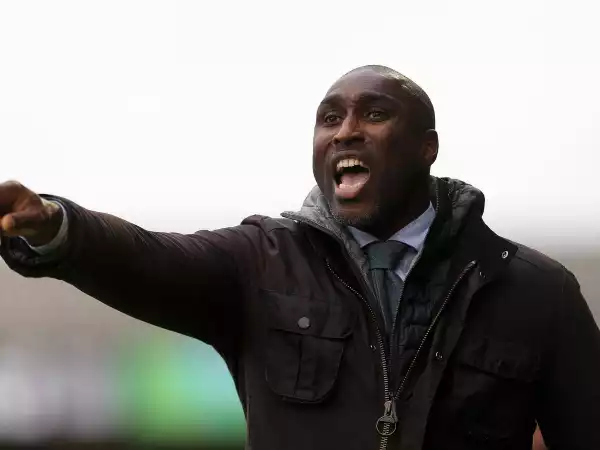 EPL: It would take something catastrophic – Sol Campbell names club to win title