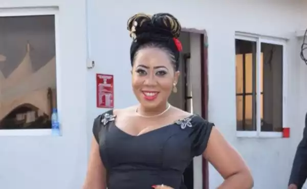 “Your Future Husband Will Find You Before 2021 Ends” – Actress Moyo Lawal Prays for Single Ladies