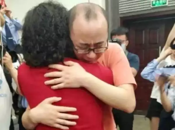 SO TOUCHING!! Parents Find Son Snatched In Hotel 32 Years Ago