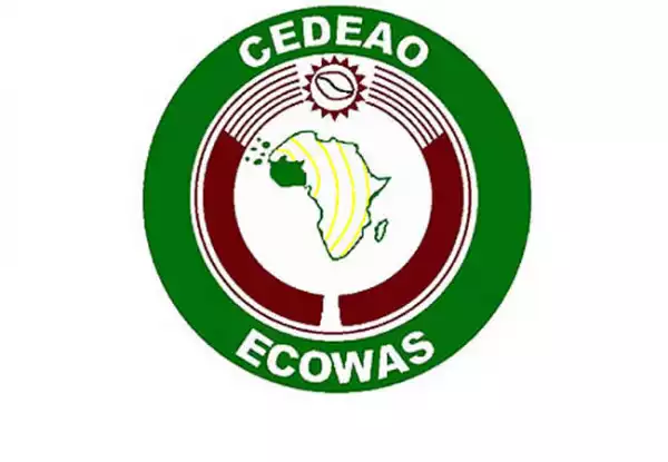 ECOWAS gifts Sierra Leone $500,000 for polls, deploys 95 observers