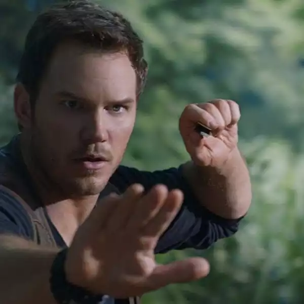 Jurassic World: Dominion Set Photos Features Mysterious Location And Tiny Dinos