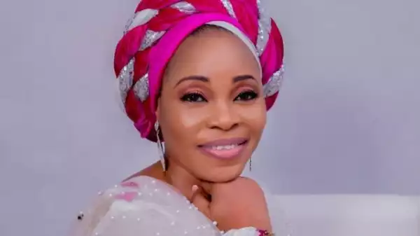"This Is Jealousy And Envy” – Tope Alabi Dragged To Filth For Condemning Song, ‘Oniduro mi’ (Video)