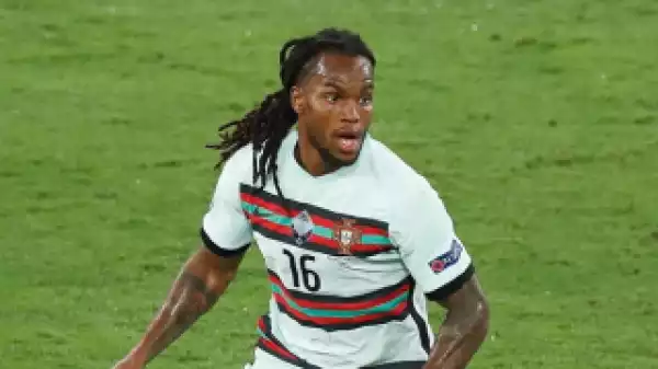 AC Milan move for Lille midfielder Sanches as Arsenal bid emerges