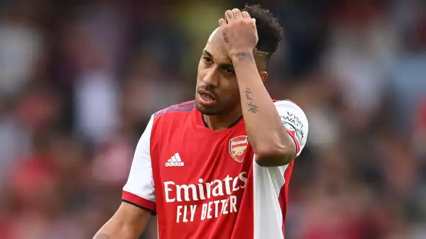 Aubameyang to Barcelona transfer on verge of collapse