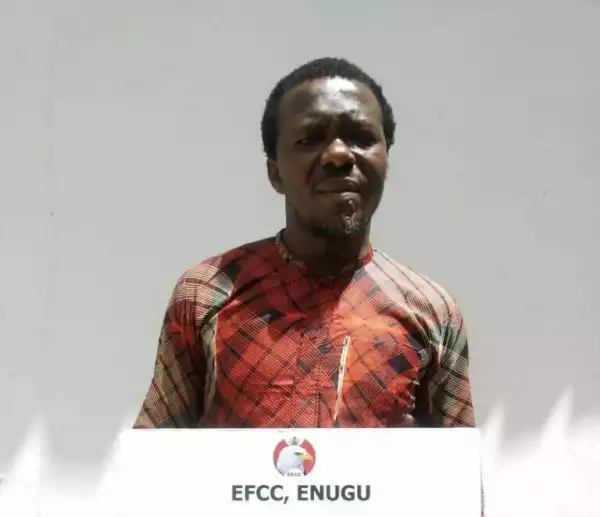 EFCC Arrests Enugu Cleric Over Alleged N5.4 Million Fraud (Photo)