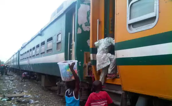 Train crushes army sergeant in Lagos