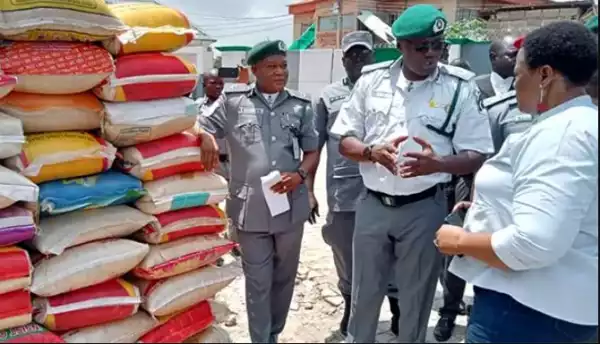 Drama As Customs Impounds Trailer-Load Of South African Maize In Ogun