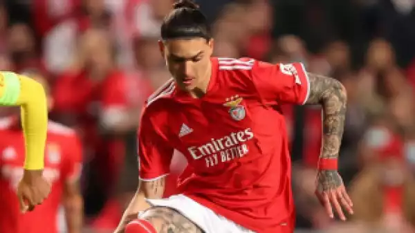 Benfica slap massive price-tag on Darwin Nunez as Man Utd, Arsenal circle