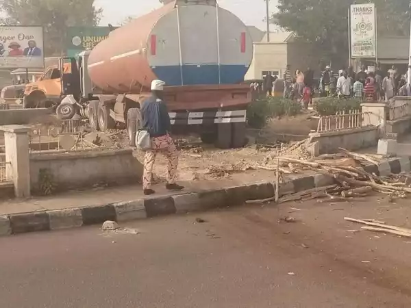 Petrol tanker suffers brake failure, runs over woman in Jos (photos)
