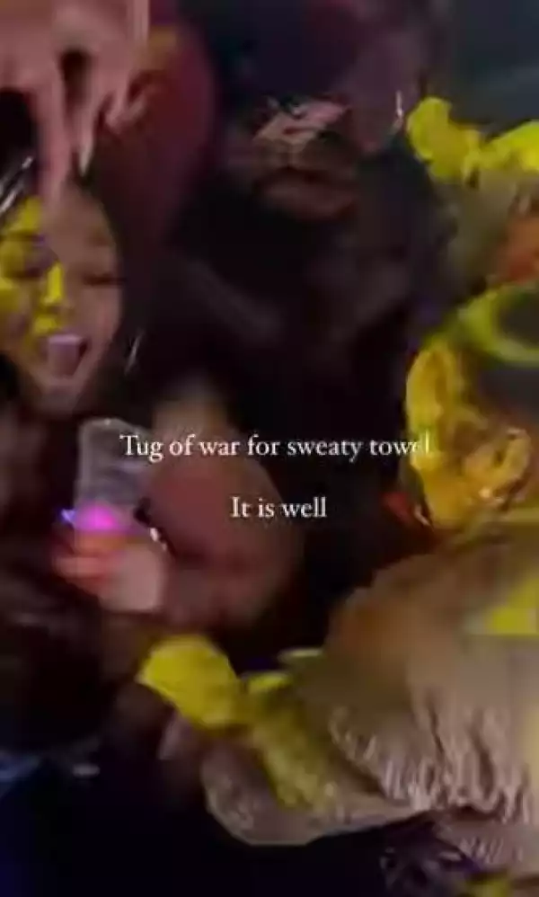 Ladies Fight Dirty Over Wizkid’s Sweaty Towel During Concert (Video)