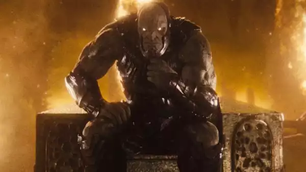 Zack Snyder Teases Transmission From Lord Darkseid in New Video