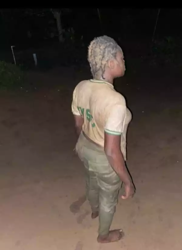 BREAKING: Female Army Officer Brutalizes Female Corps Member In Calabar