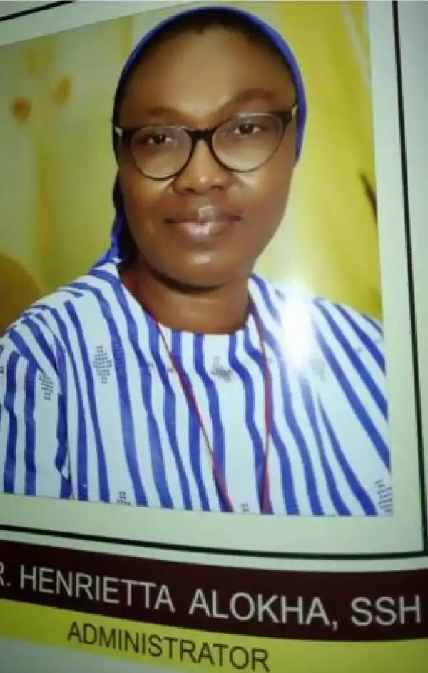 Reverend Sister Henrietta Who Sacrificed Her Life To Save Students Buried Amid Tears (Photos)