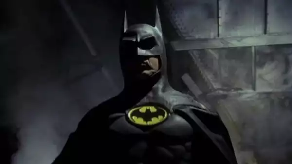 Michael Keaton Hypes Up Batman Return with New Photo