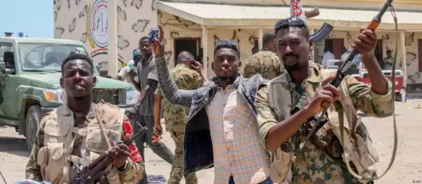 Nigerian students pay $100 as NANS Sudan evacuates to Ethiopia