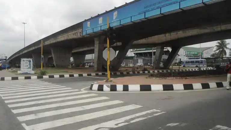 Again, Lagos announces traffic diversion at National Stadium bridge