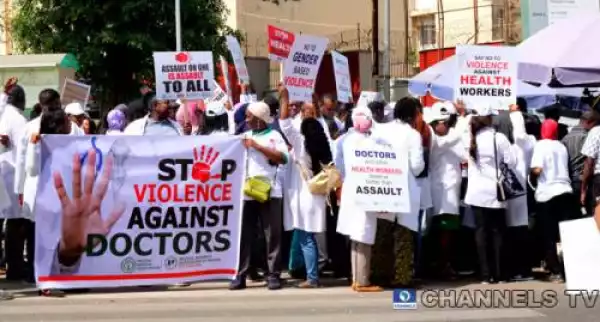 Protest In Nigerian Hospital, UNTH As Relatives Of Patient Brutalise Doctor On Duty