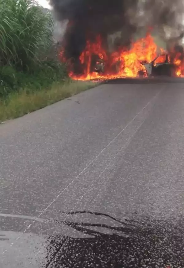 Three Burnt To Death In Tragic Bayelsa Auto Crash