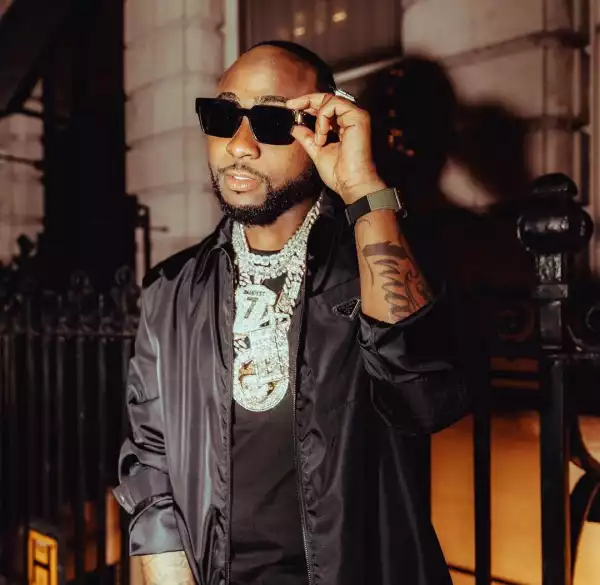Davido Becomes The First ‘Featured’ Artist To Have 5 ‘No. 1’ Songs On Apple Music