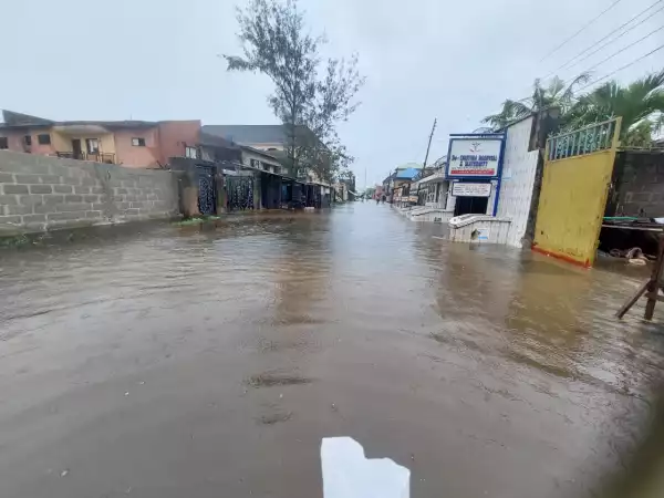 Commotion As Flood Sweeps Motorcyclist Away During Heavy Rainfall In Lagos