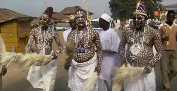 Chaos as traditional worshippers attack Muslims at Mosque in Osun