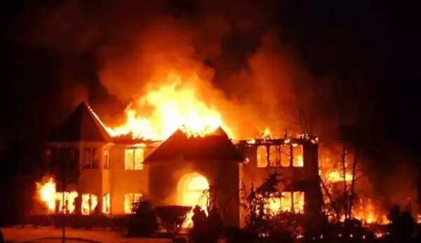 Angry Youths Go Wild, Burn Hotel Over Alleged Murder In Imo Community