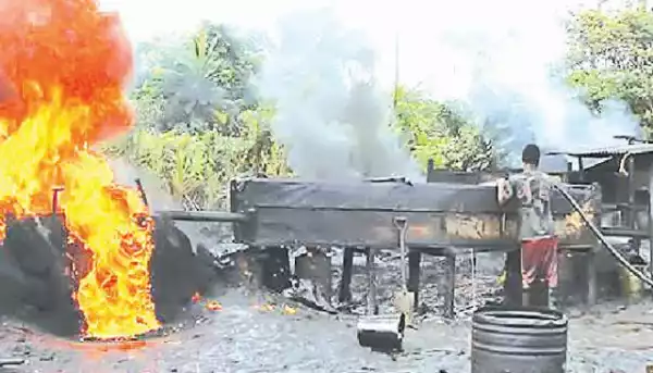 Navy Discovers Five Illegal Refineries in Ondo (Photo)