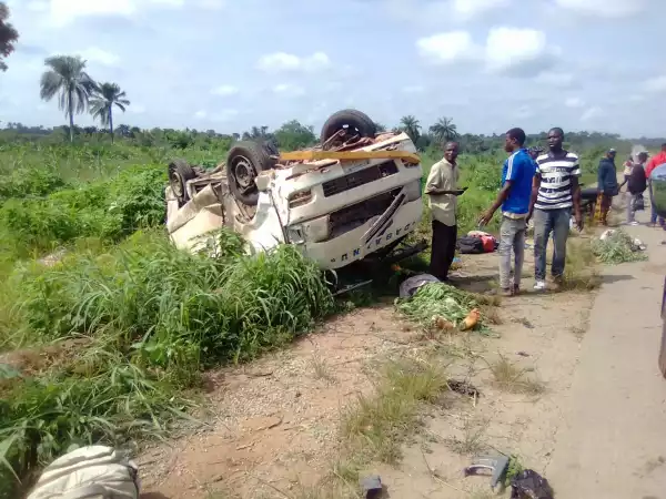 Four Die, Many Injured As 18-Passenger Bus Sommersaults In Oyo