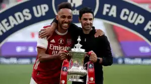 Watch Arsenal Lift FA Cup Trophy After Beating Chelsea Two Goal