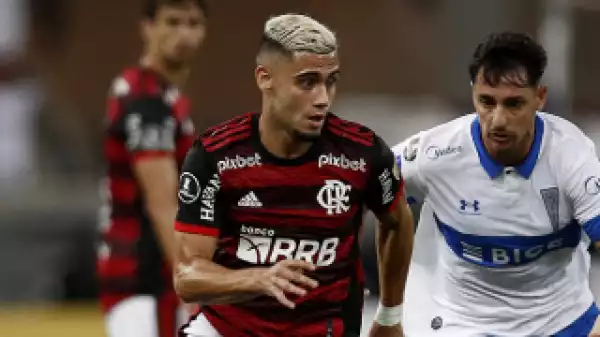 Flamengo not giving up on Man Utd midfielder Pereira