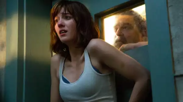 10 Cloverfield Lane Director Is Open to Making a Sequel With Mary Elizabeth Winstead