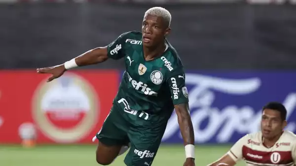 Nottingham Forest close in on second January signing from Palmeiras