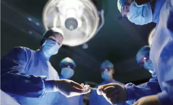 US surgeons perform second historic pig-to-human heart transplant
