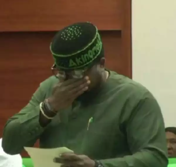Reps Spokesperson, Hon. Akin Rotimi Breaks Down At Plenary While Discussing Insecurity In Ekiti (Video)