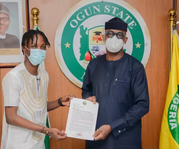 Ogun Governor Appoints Laycon Youth Ambassador Of Ogun State, Gives Him House, Cash
