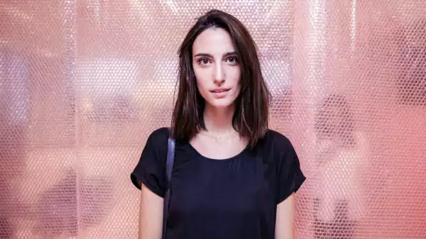 Biography & Net Worth Of Amelie Lens