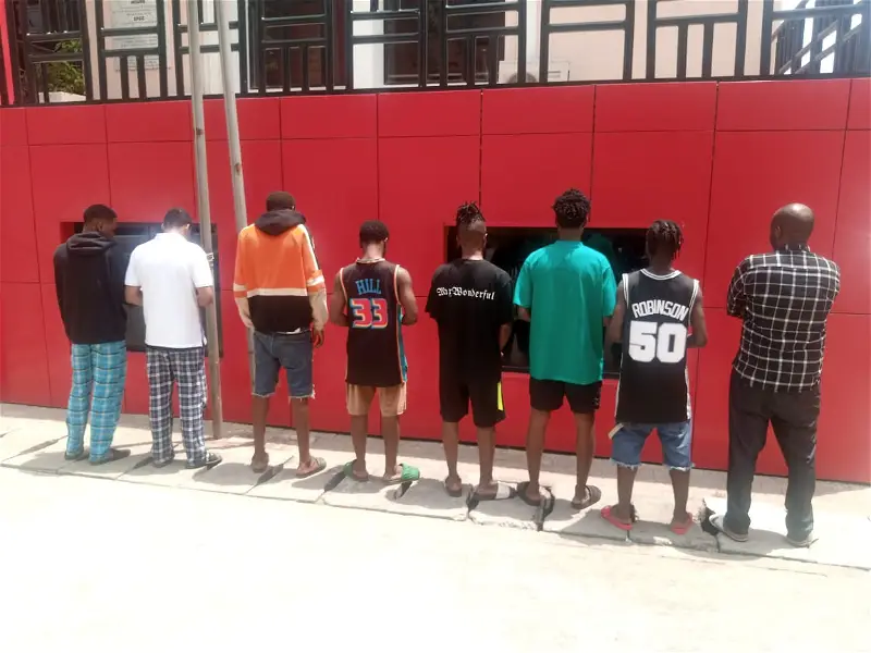 EFCC nabs 8 Internet fraud suspects arrested in Abuja