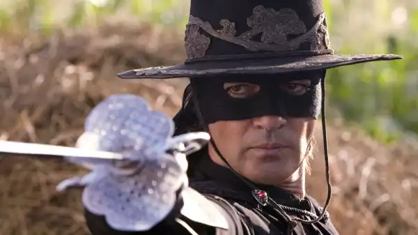 Antonio Banderas Reveals The Name Of The Actor He’d Pass The Torch To If ‘Zorro’ Reboot Happened