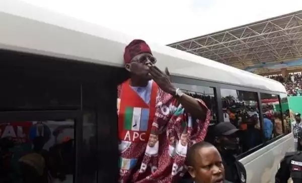Moment Tinubu Air-Kissed His Supporters In Ekiti State (Photo)