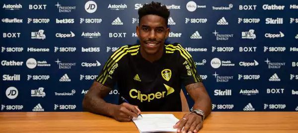 Junior Firpo: Leeds coaching better than anything experienced at Barcelona