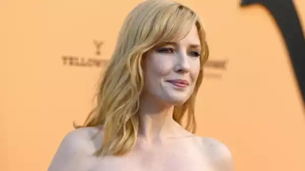 Here: Kelly Reilly Joins Tom Hanks in Film Adaptation