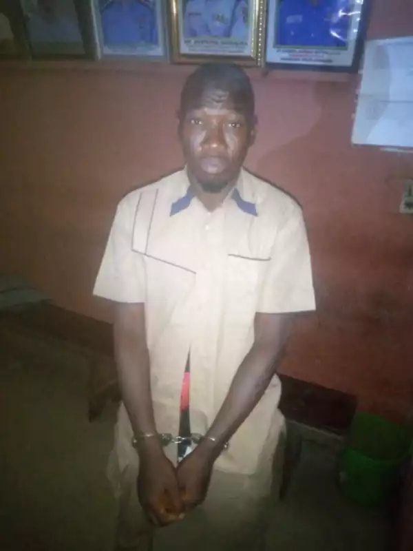 Kuje Jailbreak: Police Recapture Fleeing Boko Haram Member In Nasarawa (Photo)